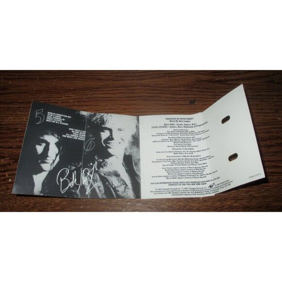 Billy Idol – Whiplash Idol on cassette (1986, Chrysalis Records) - Picture 4 of 4